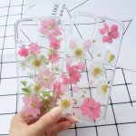 Elegance in Bloom: Real Dried Pressed Flowers iPhone Cases ?