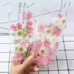 Elegance in Bloom: Real Dried Pressed Flowers iPhone Cases ?