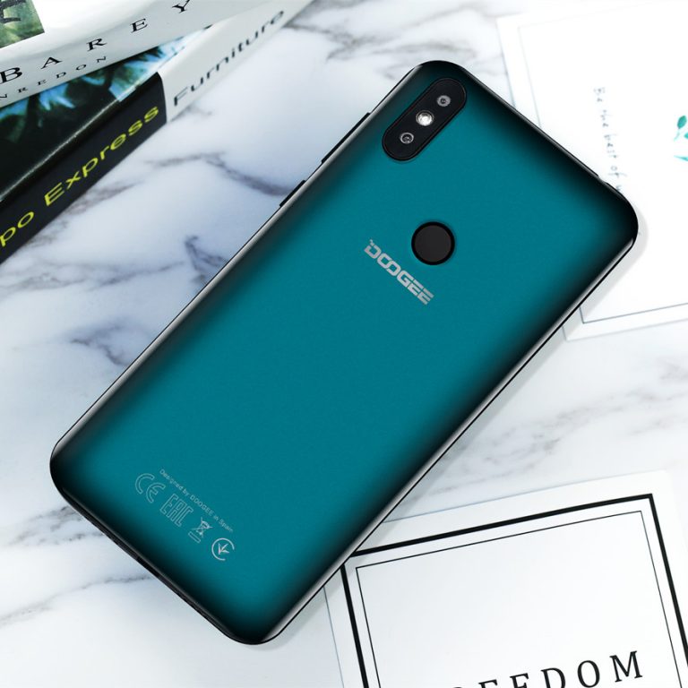 Doogee Y8 Android 9.0 Waterdrop Screen Smartphone Gradient Back Cover