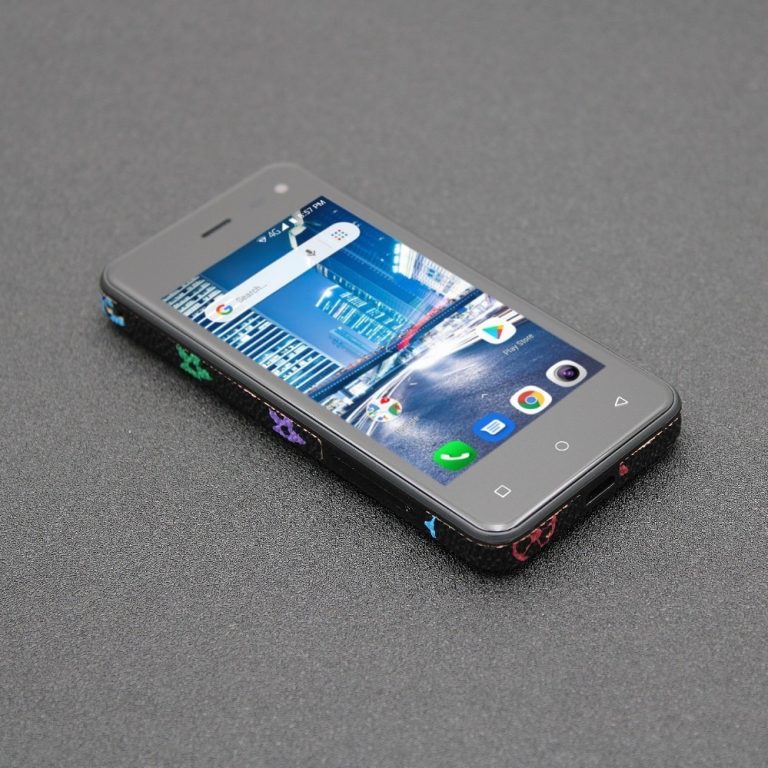 U2 3.5" mini touch android 8.1 small mobile phone MTK6739 Quad Core 4G smartphone Dual SIM cellphone unlocked Cell phones