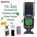 Triopo TR-950 Universal Flash Speedlite for professional lighting in photography with adjustable angles and fast recycling time