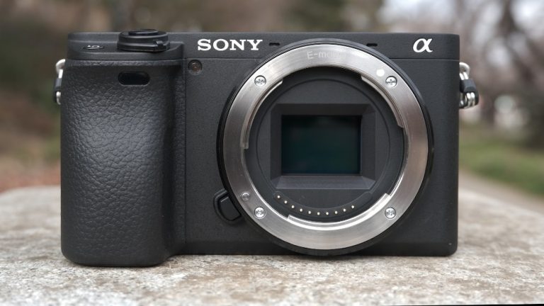 Sony Alpha a6400 Mirrorless Digital Camera Body Only 4K Wi-Fi - Black 2 Sony Alpha a6400 Mirrorless Digital Camera Body Only 4K Wi-Fi - Black