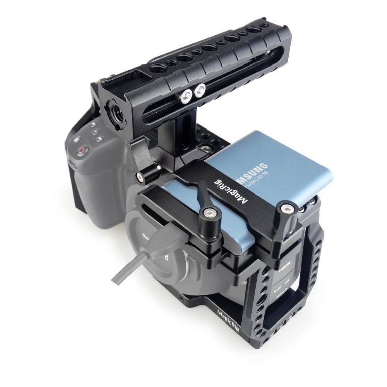 MAGICRIG BMPCC 4K Camera Cage with NATO Handle + T5 SSD Card Mount Clamp for Blackmagic Pocket Cinema Camera BMPCC 4K /BMPCC 6K 1 MAGICRIG BMPCC 4K Camera Cage with NATO Handle + T5 SSD