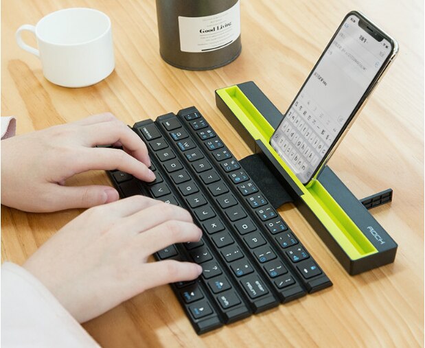 64 Keys Reel Mini Foldable Keyboard Foldable Wireless