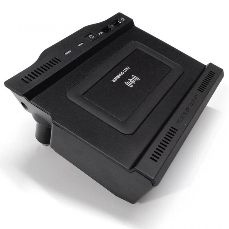 10W Car Wireless Charger for Mercedes Benz AMG A35L