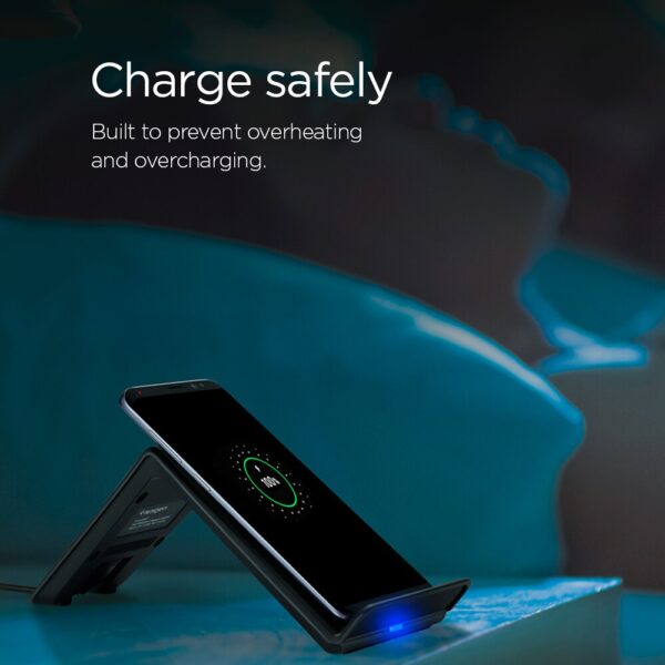 Spigen Essential F303W Wireless Charger Fast Qi Certified 10W Charging Pad for iPhone 11 Pro Max/Xs MAX/XR/X/8 Plus & Qi Devices 3 Wireless Charger Fast Qi Certified 10W Charging Pad for iPhone 11 Pro