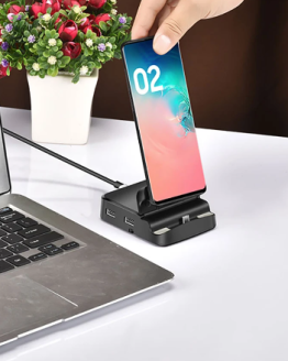 8-in-1 USB-C Docking Station with HDMI, USB 3.0, SD card reader, and fast charging for Samsung smartphones, featuring a sleek and portable design ideal for productivity and entertainment.