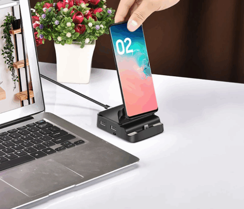 8-in-1 USB-C Docking Station with HDMI, USB 3.0, SD card reader, and fast charging for Samsung smartphones, featuring a sleek and portable design ideal for productivity and entertainment.